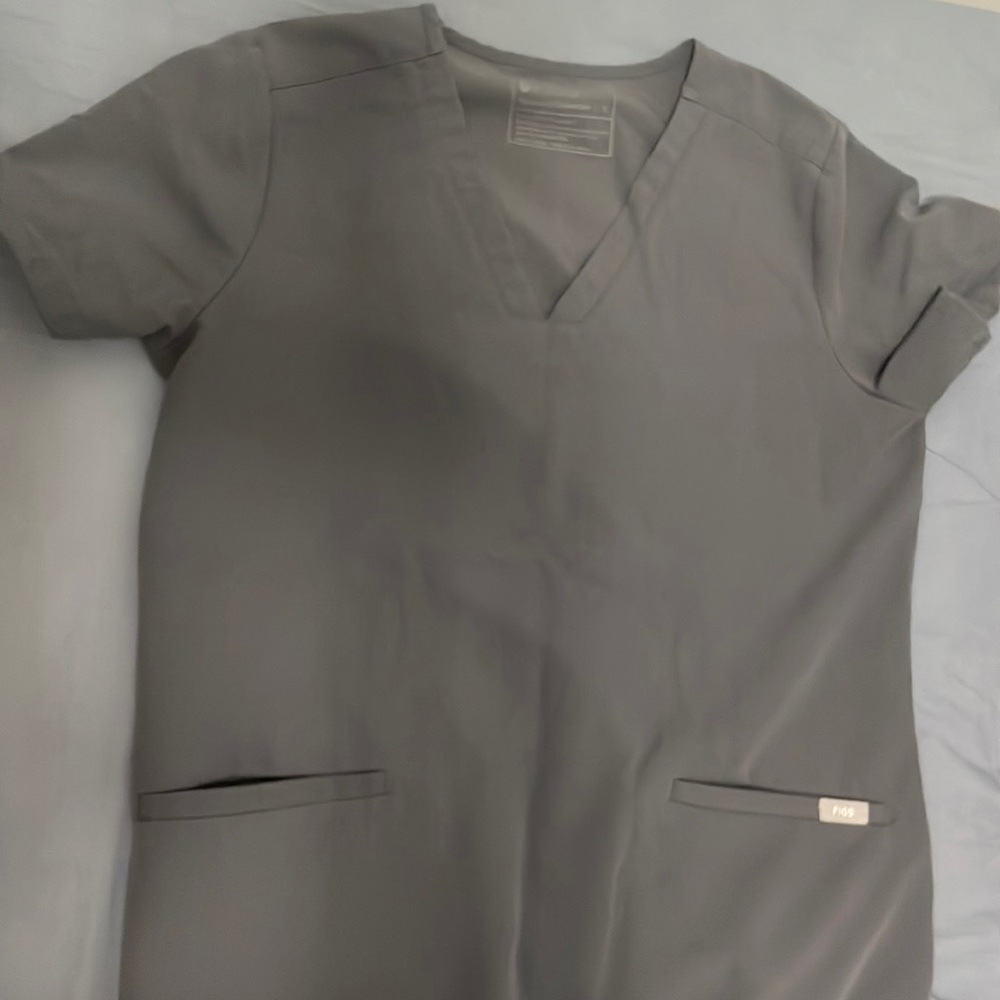 FIGS gray casma three pocket scrub top